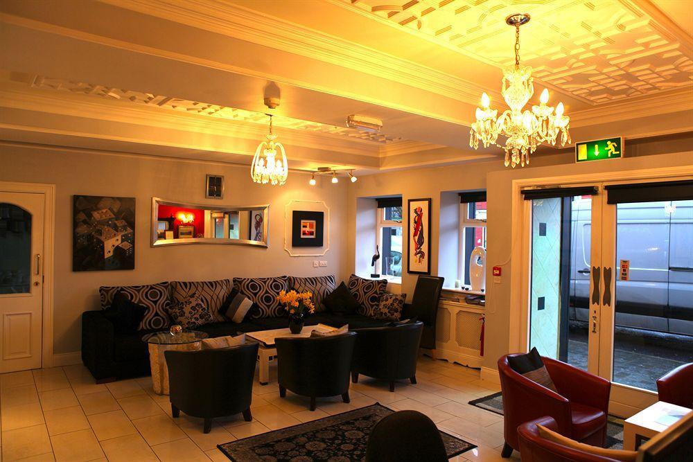 קיל איירן Mcsweeney Arms Hotel מראה חיצוני תמונה