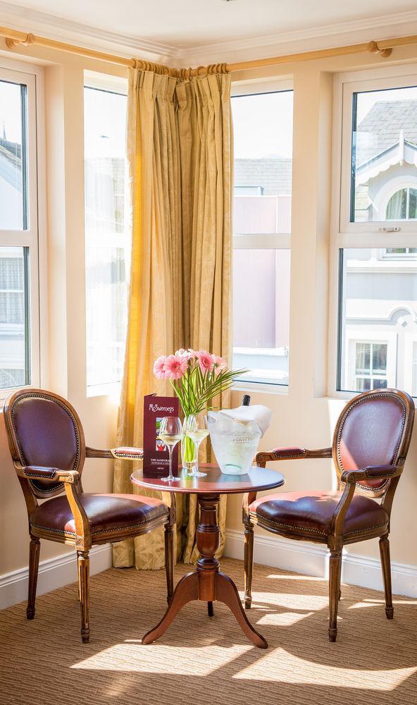 קיל איירן Mcsweeney Arms Hotel מראה חיצוני תמונה
