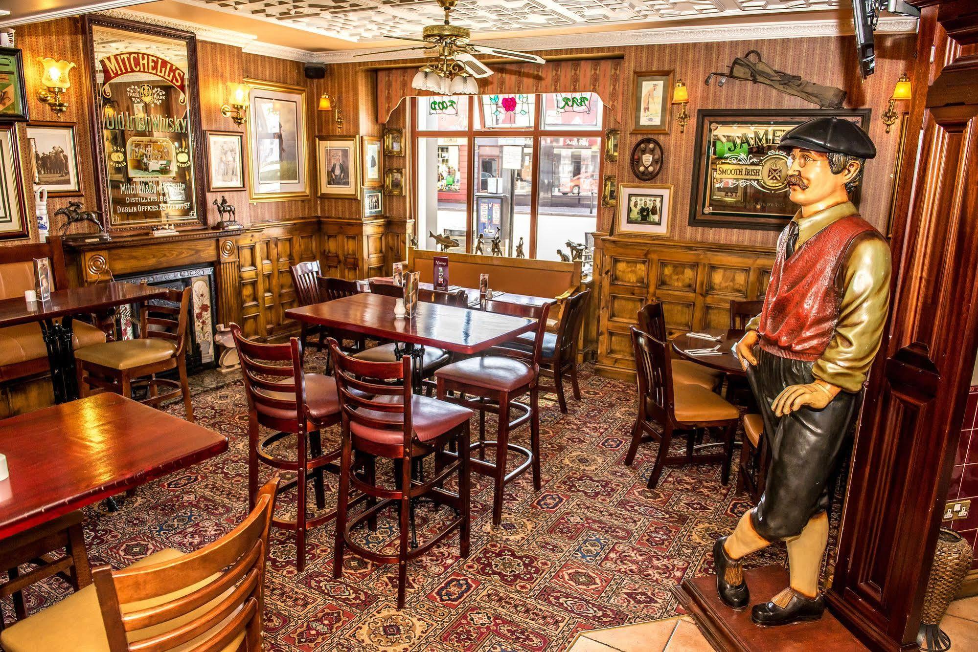 קיל איירן Mcsweeney Arms Hotel מראה חיצוני תמונה