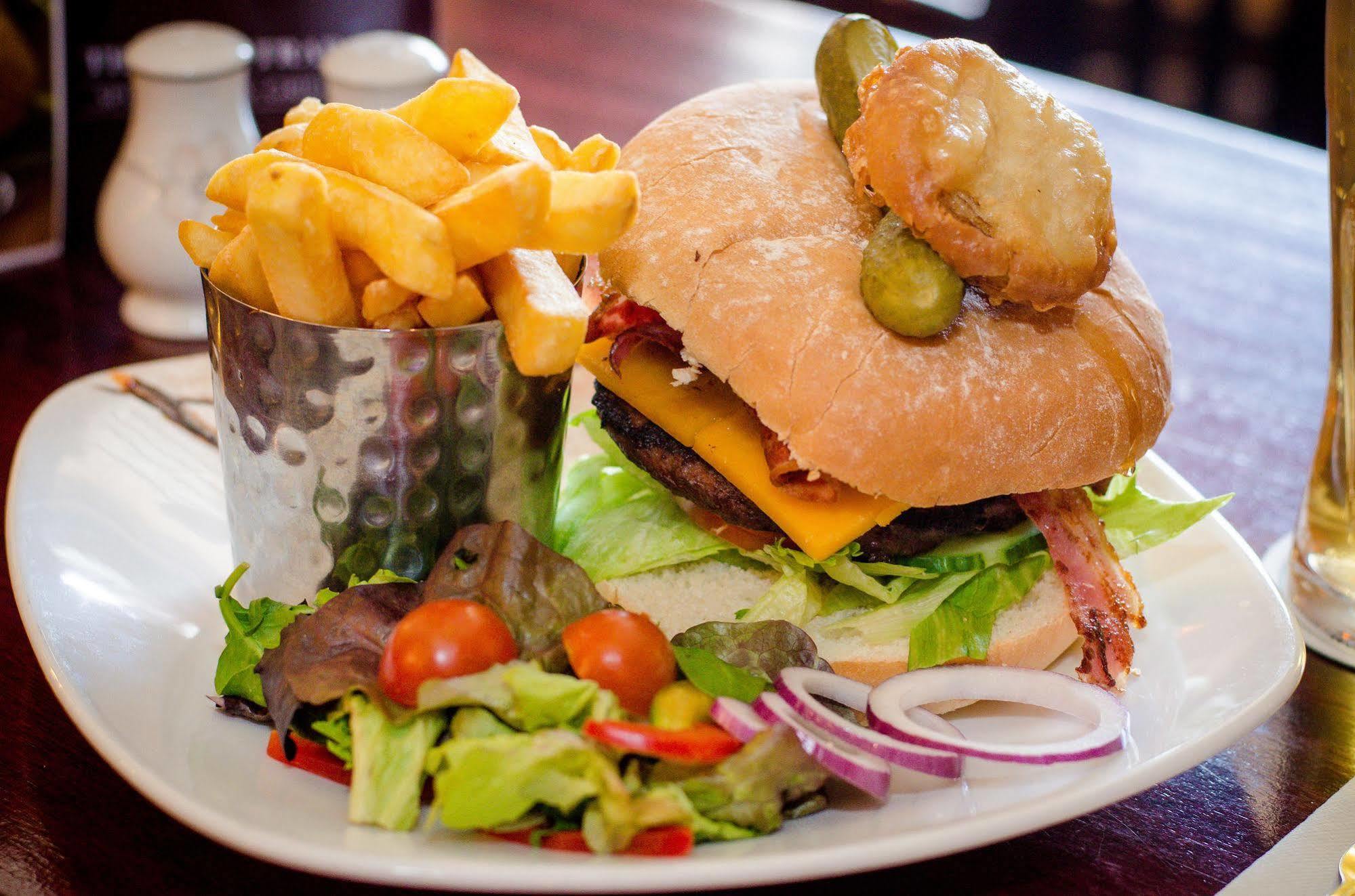 קיל איירן Mcsweeney Arms Hotel מראה חיצוני תמונה